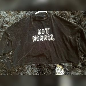 Velvet O/S turtle neck crop top